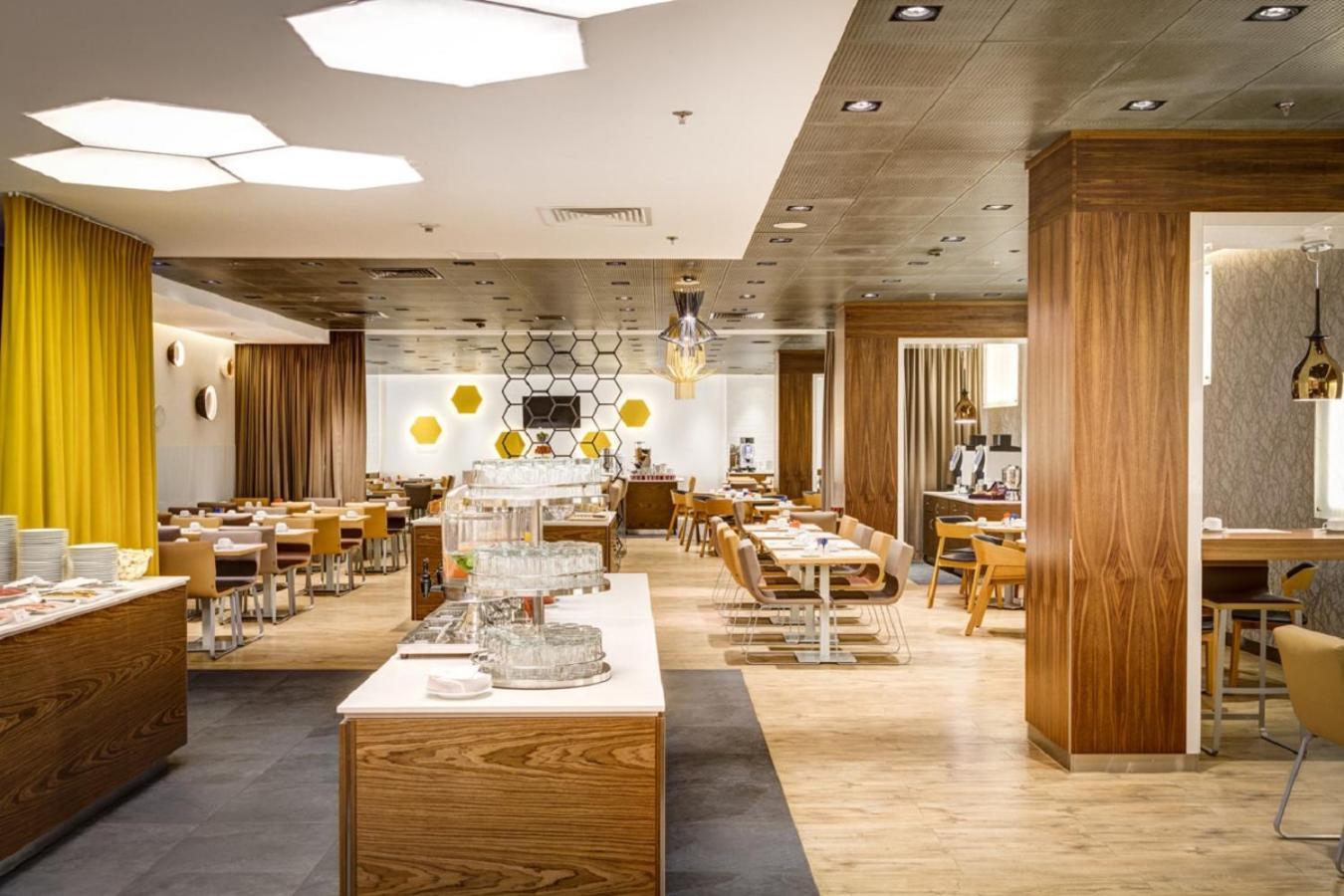 Hotell Novotel Centrum Warszawa